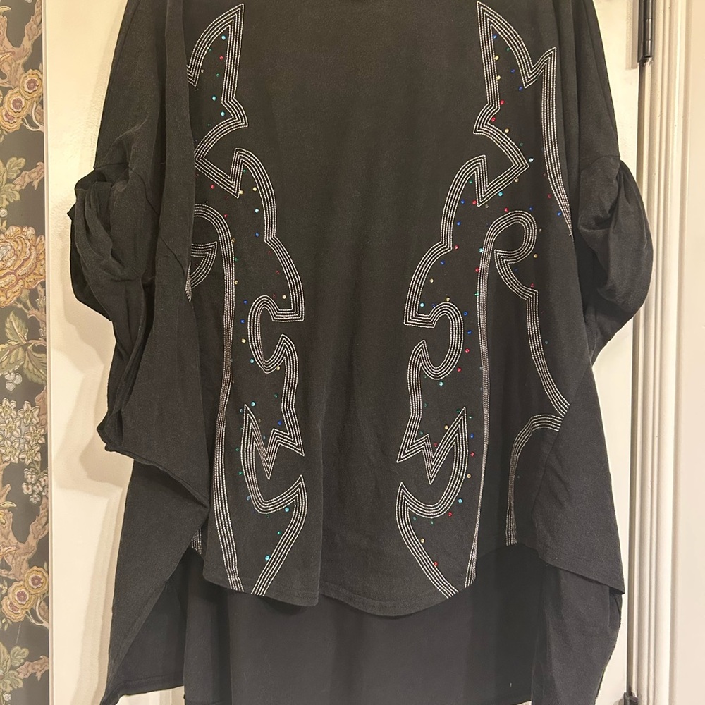 NWT! Western Design Black Women's Top with Embroidered Design